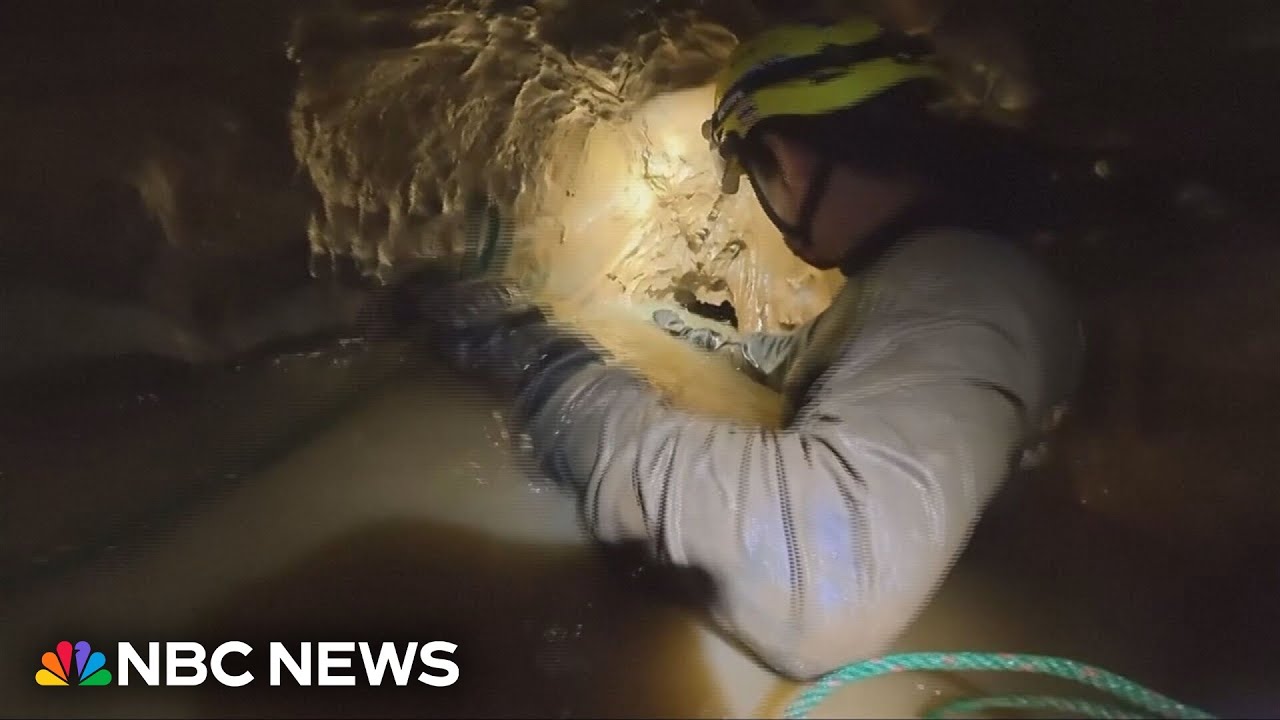 5 people stuck in Laos cave found alive, 2 still missing