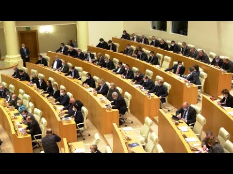 ოპოზიცია რიგგარეშე სესიას ითხოვს - \"ოცნება\" ამ ინიციატივას საცირკო წარმოდგენას უწოდებს