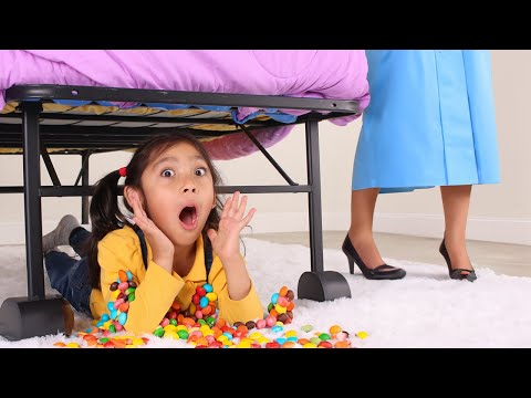 No Candy When Sick! Jannie & Maddie Learn Why