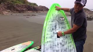2014 スターボードSUP　カーボンボードの説明 2014 Starboard Brushed Carbon Boards Explained by "SUP TOMO" (Japanese)