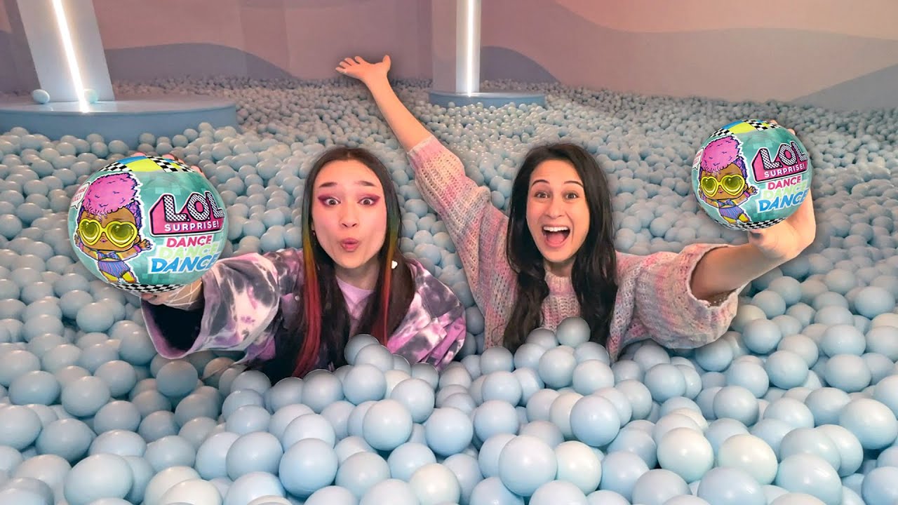 LOL SURPRISE MEGA VERSTOPPERTJE CHALLENGE!