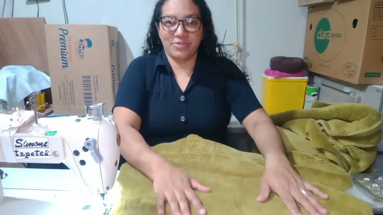 Casaco sobre tudo feito de cobertor ❣️