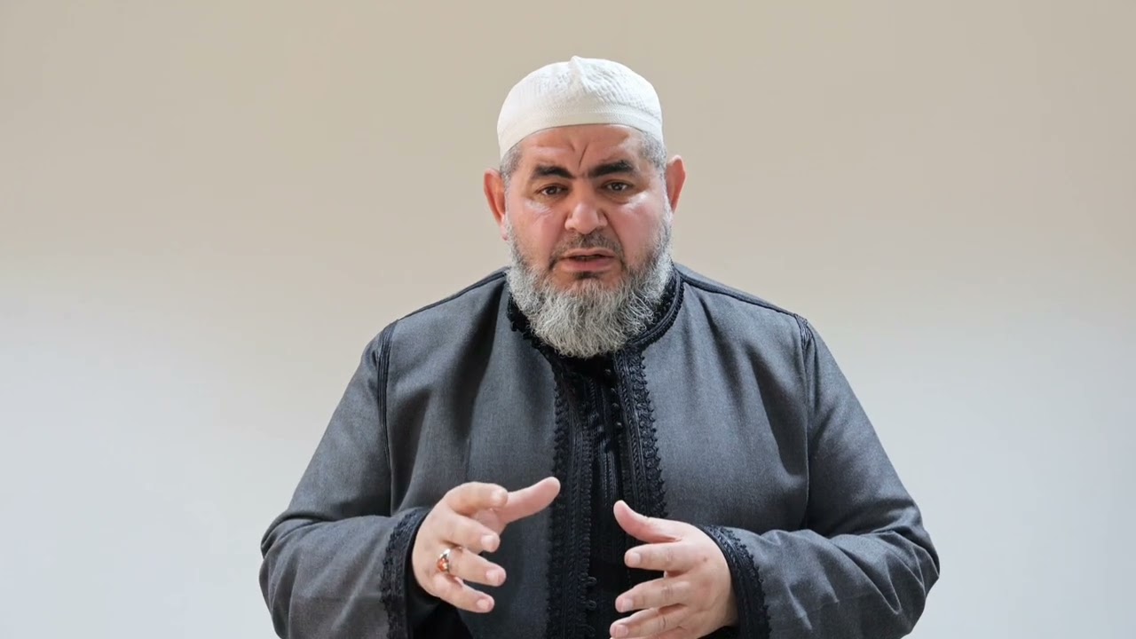 الشيخ أبو الحسن الكردي يأخذ الفقه الحنبلي بعد تجاوز السبعين من عمره، الحلقة الخامسة قصة وعبرة 1447هـ