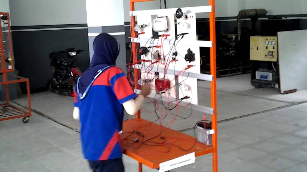 Program Praktek Kerja Nyata Teknik Sepeda Motor Smk Swasta Putra Jaya Stabat Youtube