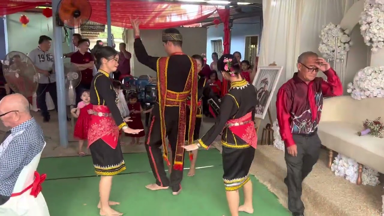 Sayau moginum Etnik Tatana