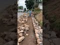 Como hacer un muro de piedra natural parte 1