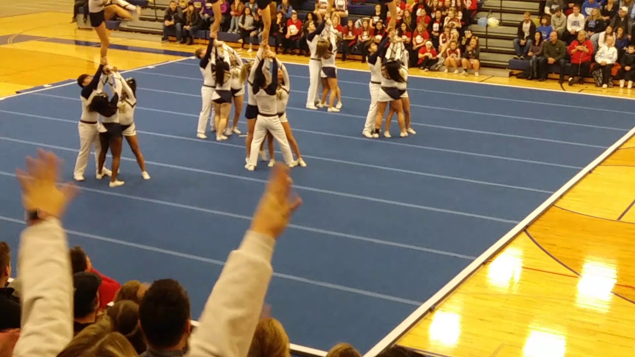 IHSA Cheerleading Sectionals BNHS - YouTube