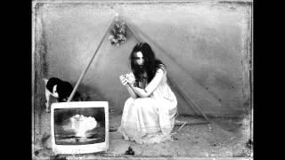 Video thumbnail of "'destruction makes the world burn brighter' Chelsea Wolfe"