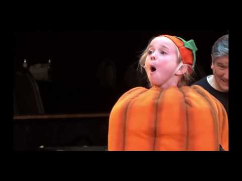 spookley-the-square-pumpkin-trailer