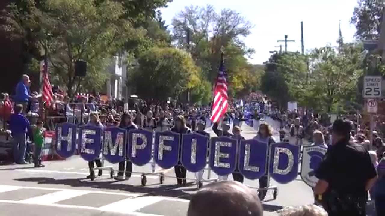 hempfield-area-spartan-marching-band-at-fort-ligonier-days-parade-2015