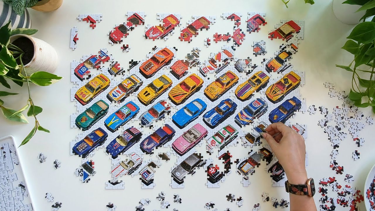 Well Played | 1000 Piece Happily Puzzles Jigsaw Puzzle Time Lapse - YouTube