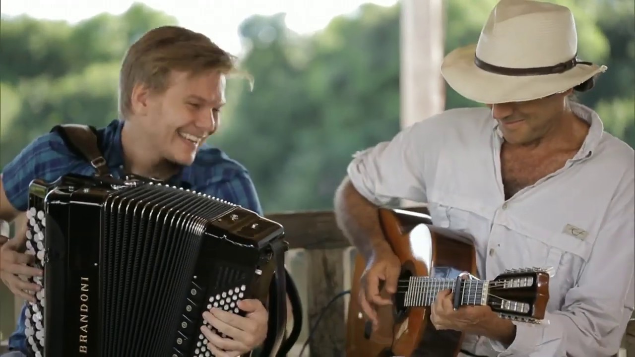 A Saudade é Uma Estrada Longa - Almir Sater e Jads & Jadson no bem sertanejo com Michel Teló