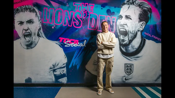 Harry Kane and Leah Williamson - TOCA Social x Mur...