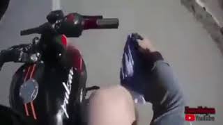 Motorla Giderken Yolda Şort Bulan Yiğido'nun Şortla İmtihanı!