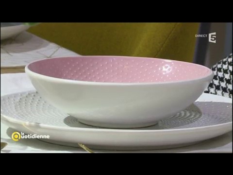 Vidéo: La vaisselle en porcelaine peut-elle passer au micro-ondes ?