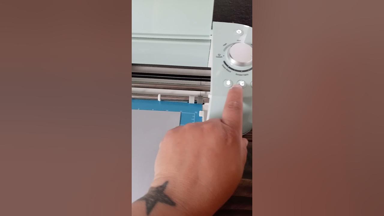 MACHINE MAKES LOUD NOISES & NOT CUTTING. CRICUT EXPLORE AIR 2 YouTube