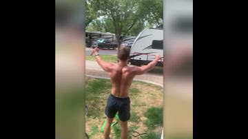 EXERCISE SPOTLIGHT: BAND PULL-APARTS