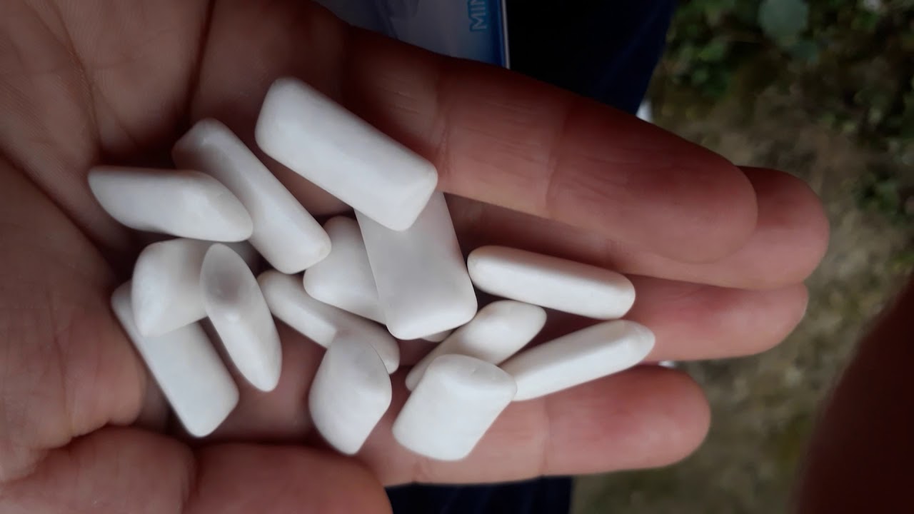 Difference between happydent white and happydent wave?