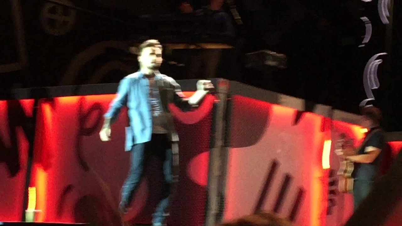 One Direction OTRA Boston 09/12/2015 Through The Dark