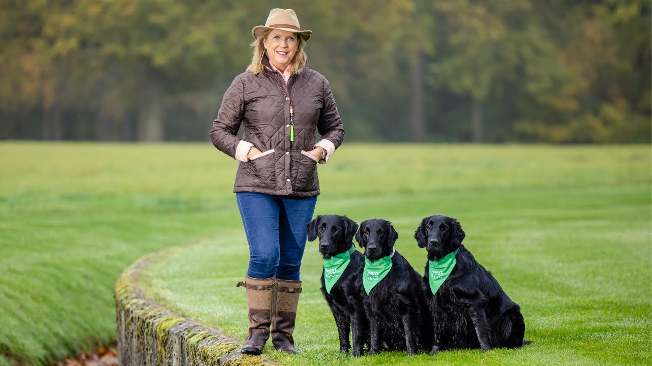 Meet our YuMOVE Dog Showing Ambassador Jenny Campell... - YouTube