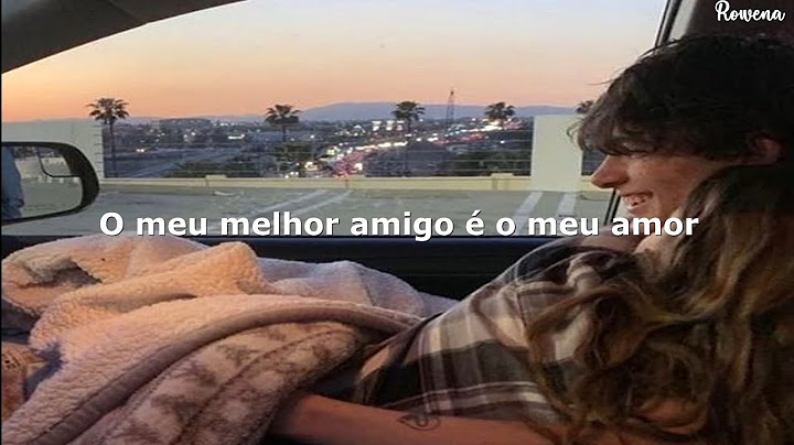 eu gosto de você e gosto de ficar com você, meu riso é tão feliz contigo