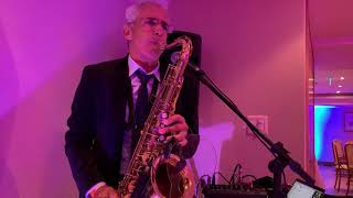 Video thumbnail of "Guilherme Vianna- Sax & Voz                  La Vie En Rose versão Grace Jones passagem de som"