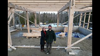 Couple Converts Post & Beam Barn Kit into House - Main Frame Raising Day TIMELAPSE (#20)