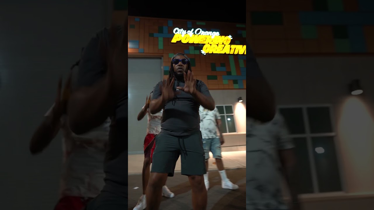 Guarda Gee Sixx x Jerzey Julz- No Hook (Prod. by LetsGoHayes) (Directed by Brash Productions) su YouTube Guarda Gee Sixx x Jerzey Julz- No Hook (Prod. by LetsGoHayes) (Directed by Brash Productions) su YouTube