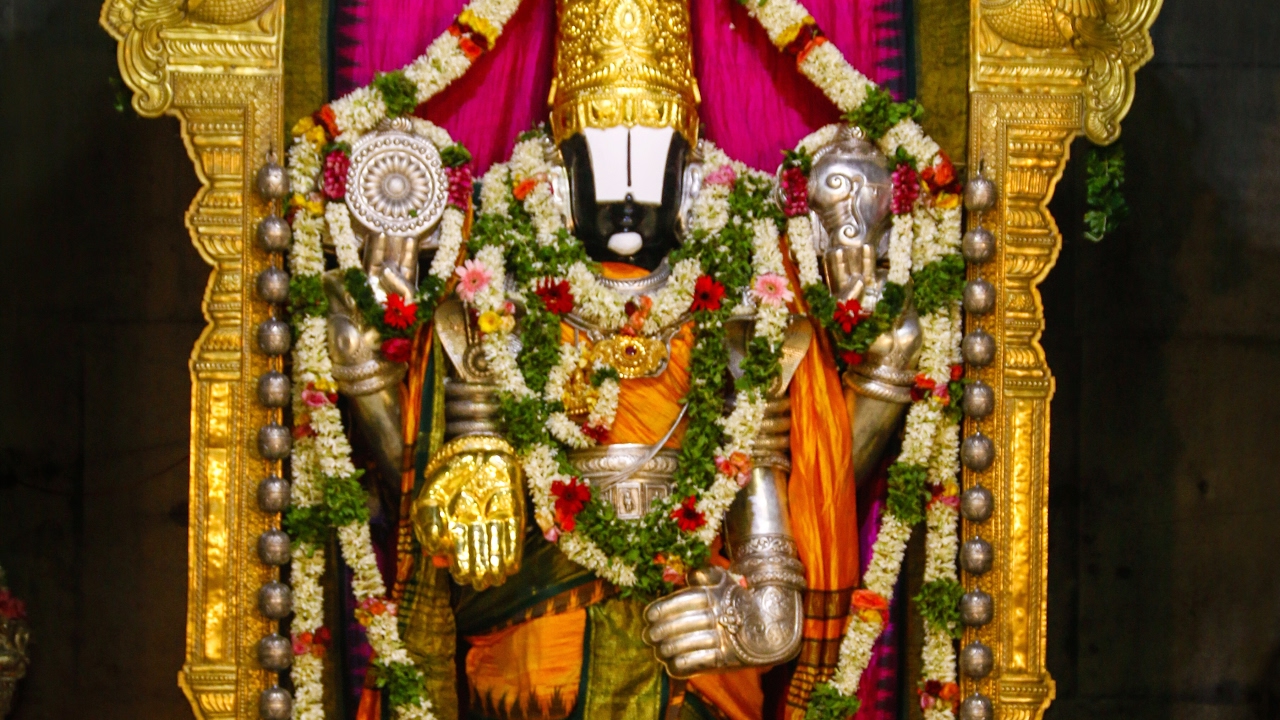 Shrimad Bhagavad Geeta Pravachana by Pt. Mahuli Vidyasimhacharya