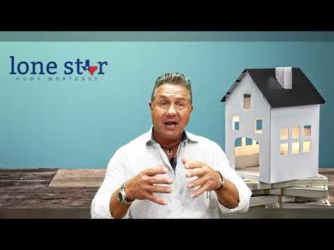 Eddy Foster explaining the correlation between mortgage rates and home prices on a whiteboard.