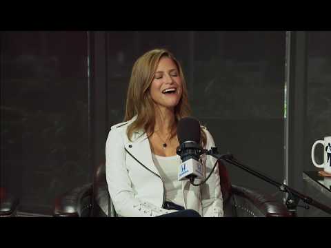 andrea-savage-reviews-rich-eisen's-cameo-in-trutv’s-"i’m-sorry"-|-the-rich-eisen-show-|-1/18/19