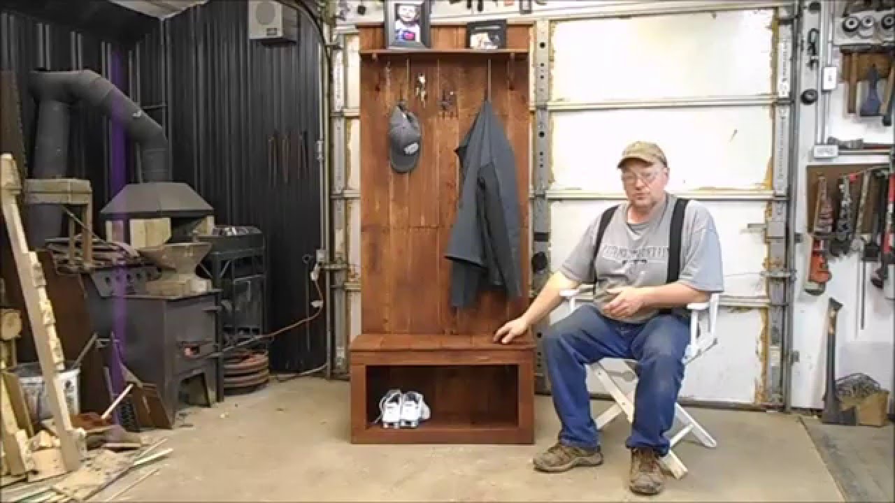 Coat and shoe rack made from old wood pallets | FunnyDog.TV