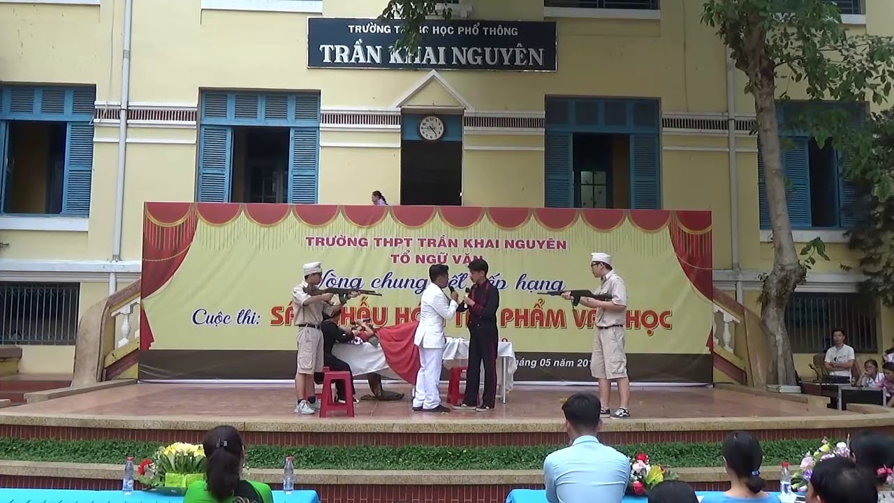 Trường Trần Khai Nguyên - Tiết mục Người cầm quyền khôi phục uy quyền - 10A2