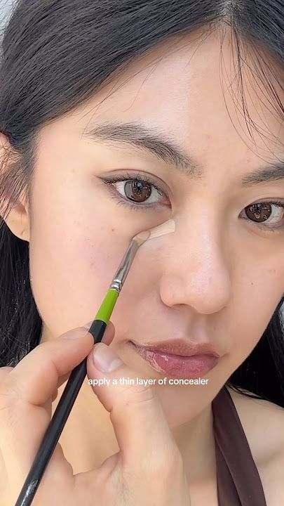 how to *actually* cover under eye bags 🪄 #makeuptips