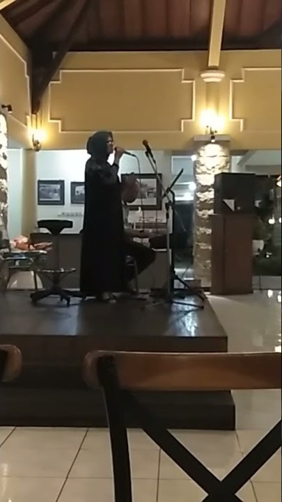 NICKY ASTRIA 'BIAR SEMUA HILANG'