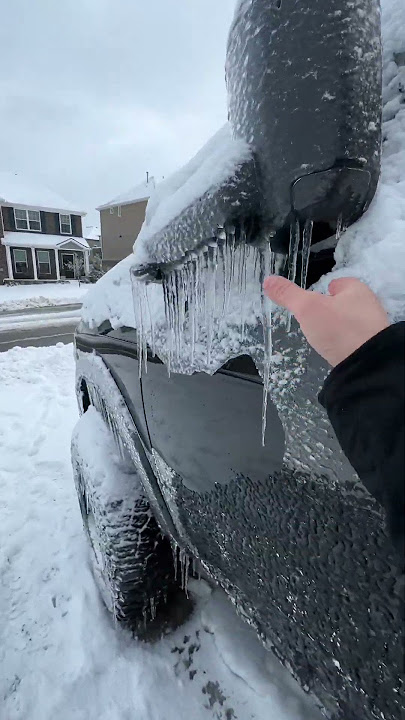 Trying to start a diesel truck in negative temperatures! #Coldstart #DieselTruck #truck