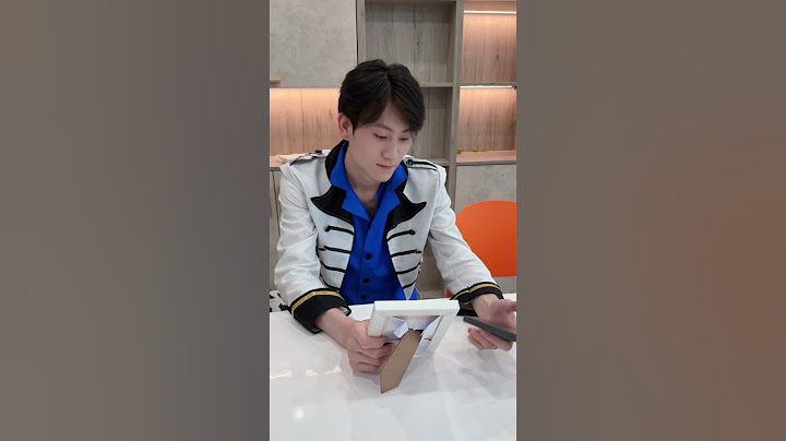 原来艾莎一直在王子身边