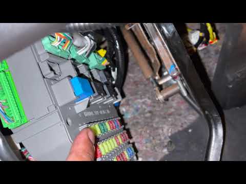 Acura MDX Driver&rsquo;s Wiring Harness Replacement