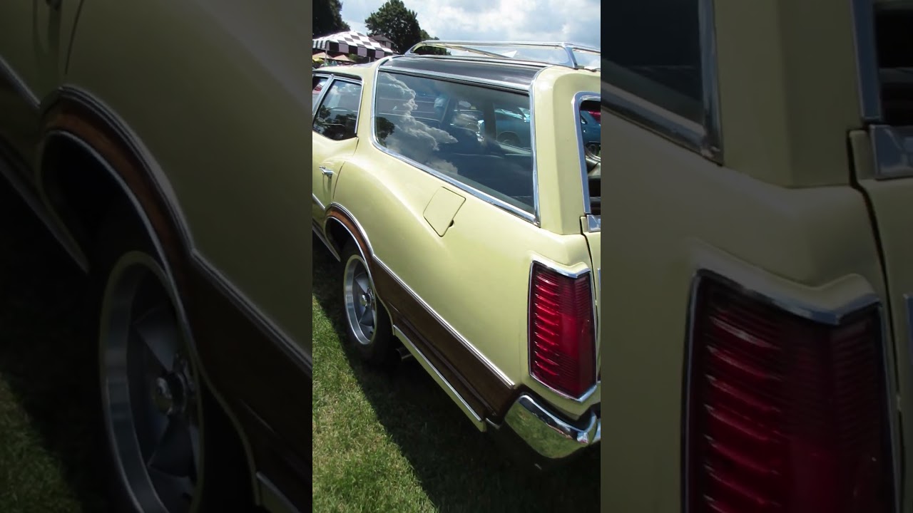1971 Oldsmobile Vista Cruiser