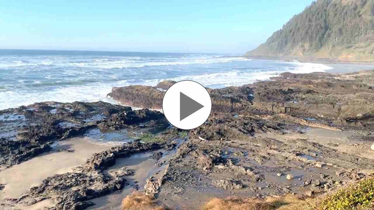 Thor's Well along the Oregon Coast - Adventure Guru