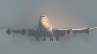 ✈ EXTREME VORTEX/CONDENSATION an a Boeing B747 Jumbo