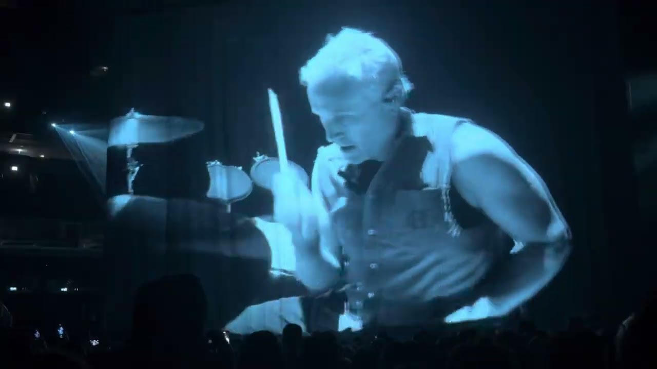 Nine Inch Nails - Eraser / Wish LIVE 4K Chicago night 2, United Center, August 20, 2025