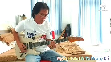 Có1anh đờn Độc tấu cực hay,ở Miền Trung,tỉnh(Ninh Thuận)đờn quá đỉnh,chiều sâu,rất có hồn☆Hoàng Đổ☆.