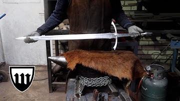 Forging a pattern welded longsword, part 4, making the pommel.