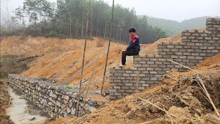 Process and ways to build stone fences to prevent landslides. Building Life, Episode 228