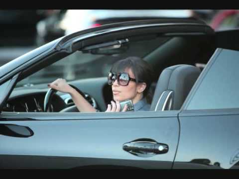 BLRockPixLA - Kim Kardashian driving in Beverly Hi...