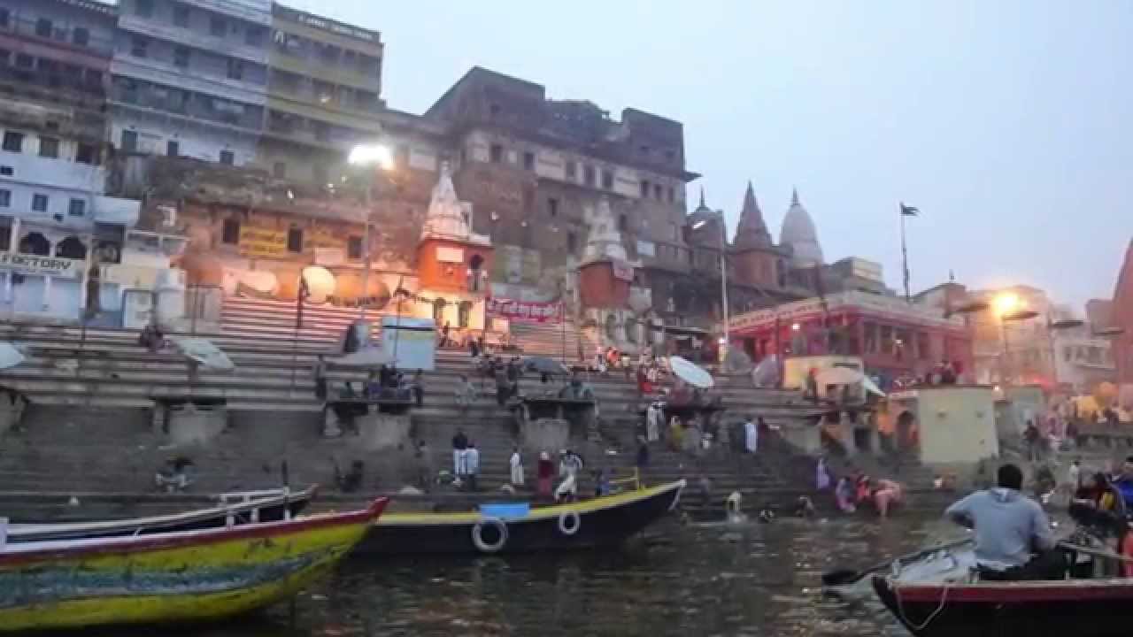 インドの歩き方 死体も流れる 聖地バナラシのガンジス川 Ganges Varanasi India Youtube