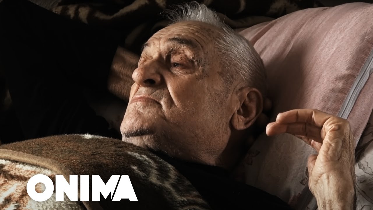 “Krejt vet jam, spo ka kush as n’banjo mem qu”- Plaku nga Klina në vetmi