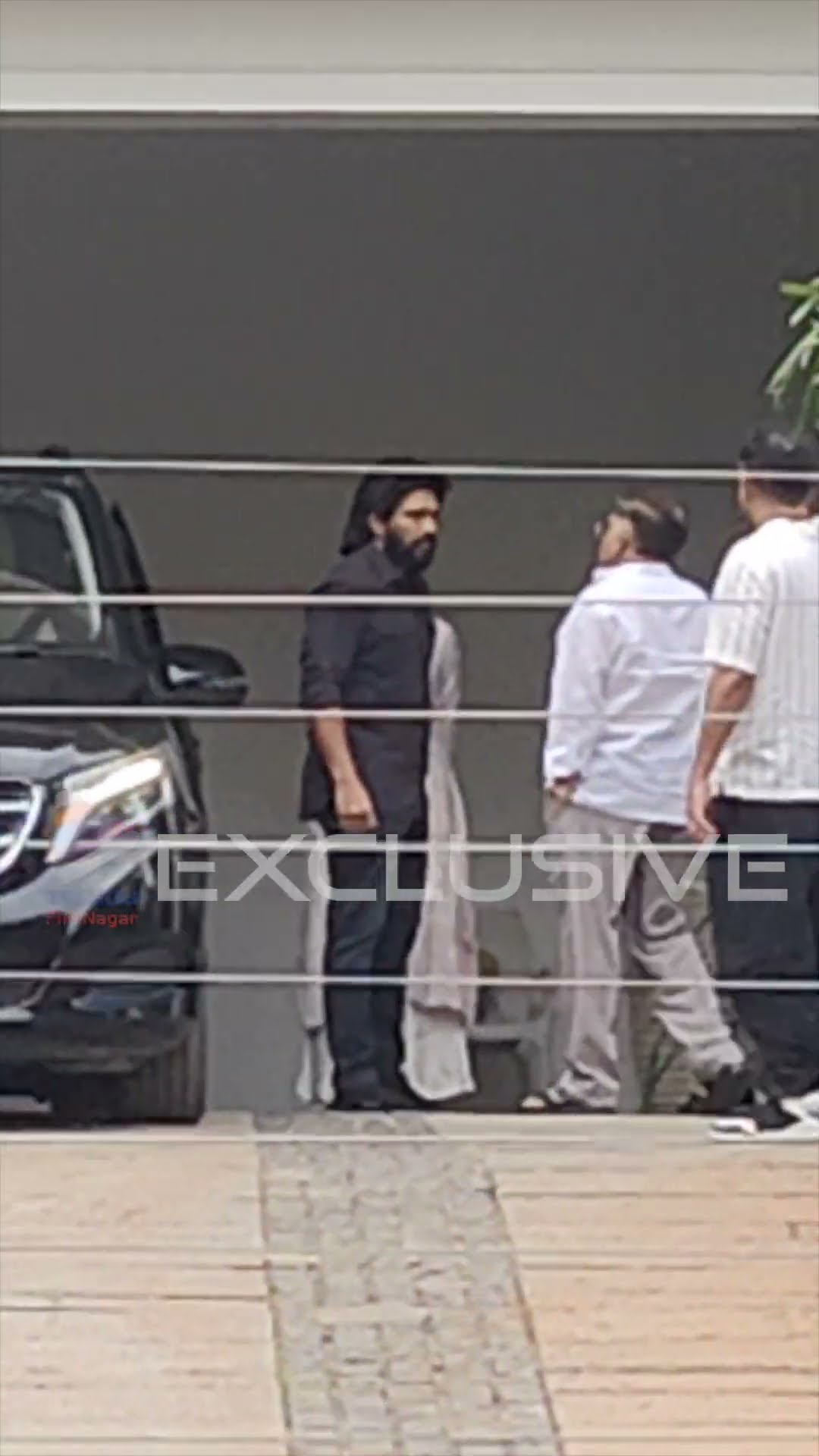 చిక్కడపల్లి పోలీస్ స్టేషన్ కు బయలుదేరిన అల్లు అర్జున్ | #AlluArjun | #Pushpa2TheRule | #Shorts | TFN