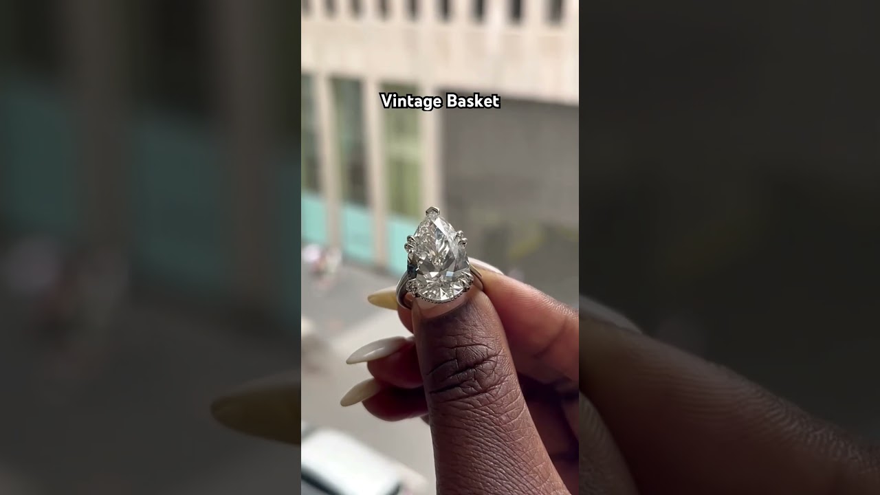 Does it get bigger than this? This engagement ring is goals! 